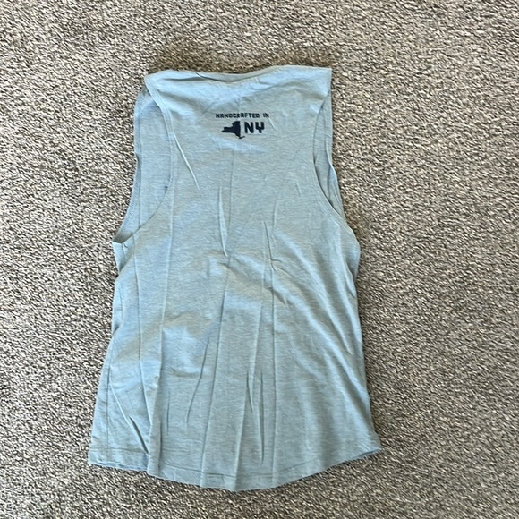 Muscle tank top - Picture 3 of 4